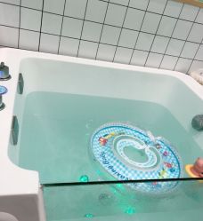 -Pony Baby宝尼婴幼儿游泳SPA馆