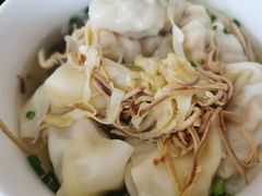 一两开洋-笑来喜馄饨小笼工坊店(湖滨街店)