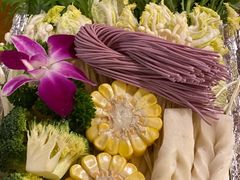 -老鼎万春卤菜(五代传承创始老店)