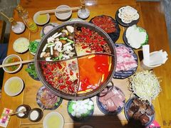 -白乐天毛肚火锅馆(南滨路店)