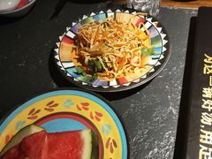 -老牌坊云南鱼豆花火锅(哈西万达店)