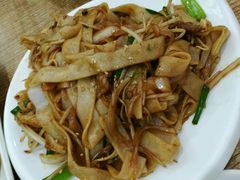 河粉-广东小美食(果戈里大街店)