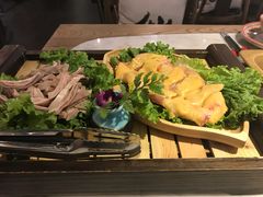 -尚尚仙·酸汤猪手·猪肚鸡火锅(华联万柳购物中心店)