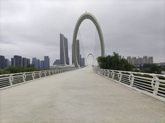 -南京眼步行桥