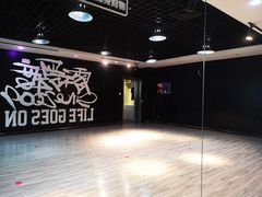 -零下舞度·街舞连锁机构(万科中心店)