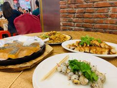 -一品美食城(石碣序伦小学店)