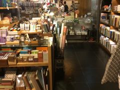 -百老汇电影中心(油麻地店)