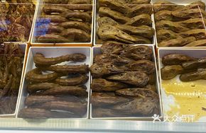 Duck Intestine and Duck Tripe Platter