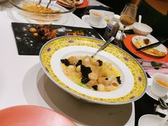 -皇城根·鲁菜济南菜·吊炉烤鸭·炒鸡鱼头(济南旗舰店)