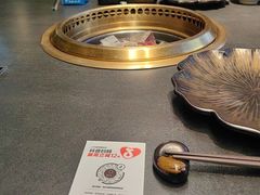 -铭牛烧肉·和牛海鲜自助(高新月牙湖店)