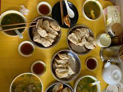 -黄阿姨锅贴大王(万航渡路店)