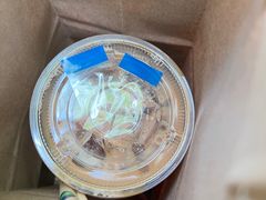 杏花乌龙拿铁-luckincoffee瑞幸咖啡(新华大厦店)