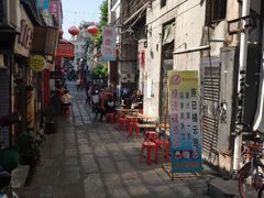 -陈老添美食店(宝华路店)