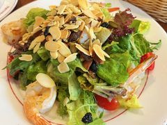 大虾坚果蔬菜沙拉配芥末油醋汁-Entrecôte 法国牛扒馆(保利·时光里店)