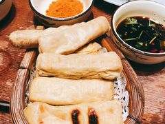 -老滇山寨•云南特色菜•地方菜•民族风情歌舞表演(金碧店)