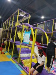 -蹦贝运动中心·蹦床·攀岩·闯关(龙岗店)
