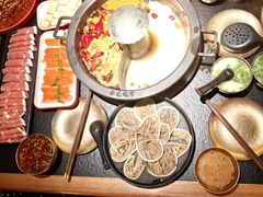 -晓宇重庆火锅(西安荟聚店)