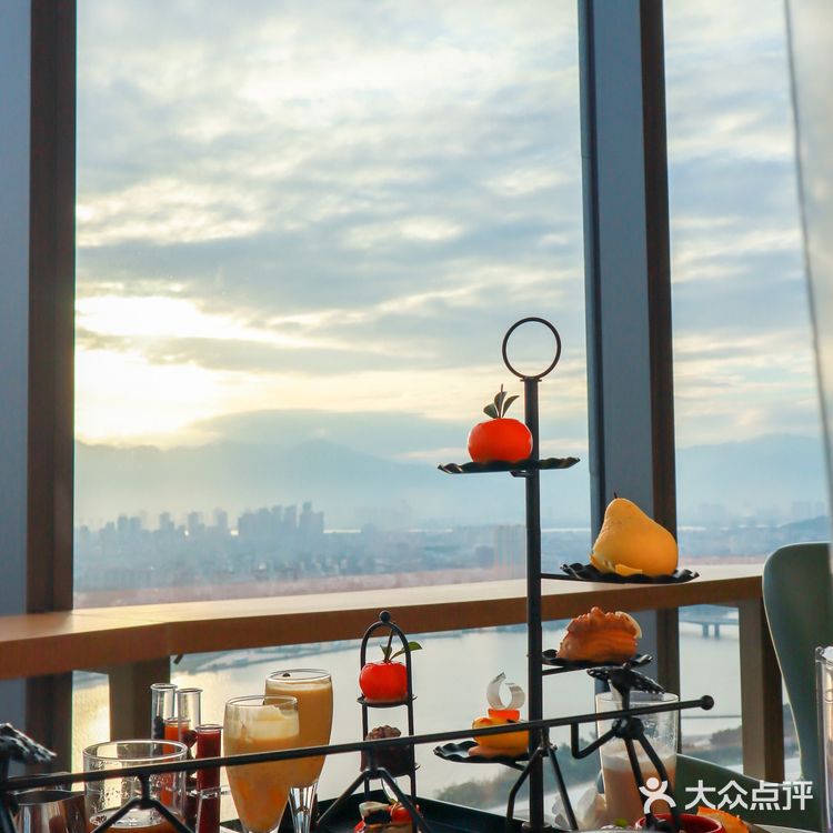 福州40层高空下午茶，360度俯瞰榕城闽江景，简直了！😮