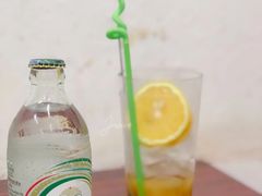 自助倒苏打水-華叔茶記