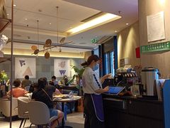 -必胜客(尹山湖歌林公园店)