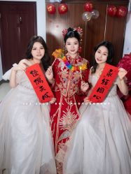 -艾米丽婚纱礼服