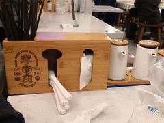 -李与白包子铺(桐梓林店)