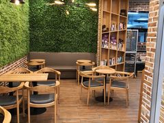 -焙丽拾光(麦凯乐直营店)