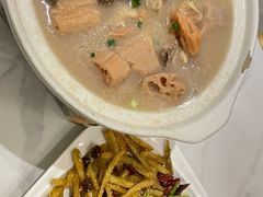 -刘胖子家常菜·蹄花焖藕(中南店)