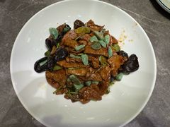 -闫府私房菜·老字号(恒隆店)