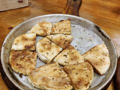 料理烤特色火烧-老东镇啤酒屋海鲜加工·蒸汽海鲜·海鲜烧烤(台东店)