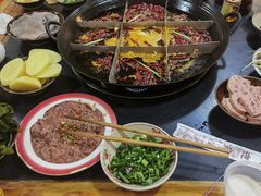 -利姐牧牛匠老火锅(兰花店)