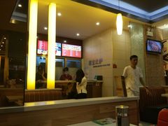 门面-尊宝比萨(南田店)