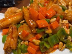 -鑫渔港海鲜本地菜·山海关浑锅(东戴河店)