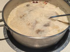 -煲王粤菜餐厅(中侨中心店)