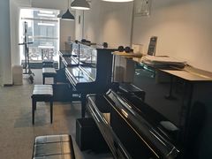 -梅纳·钢琴声乐架子鼓Mena Music(双井店)