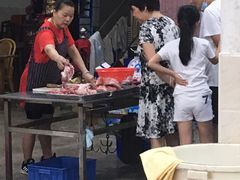 门面-标记美食新鲜猪杂(兴南大道店)