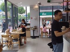 大堂-老乡鸡(武汉中南梅苑小区地铁站店)