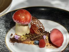 圣诞草莓蛋糕佐树莓冰霜-Le Bistrot de Racine