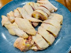 -老何家后安粉·糟粕醋海鲜火锅(三亚湾椰梦长廊店)