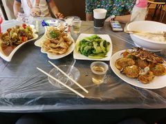 -覃记海鲜美食餐厅