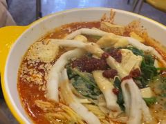 -哈海英麻辣烫(中华西路步行街店)