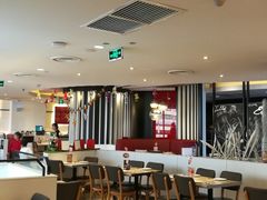 大堂-必胜客(银盆路店)
