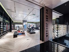 -Air Jordan(世贸天阶店)