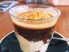 -ROAST coffee & eatery