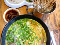 -杨记清芳牛肉拉面(京广路店)