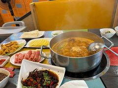 -四季喧黔味豆米火锅(万达广场店)