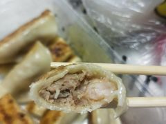 虾肉锅贴-众口斋锅贴(银泰城店)