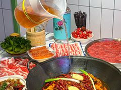 -巴卤社老火锅(财富店)
