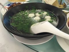 -满江红四季餐厅 · 国家五钻级酒家(新纪元大酒店店)