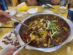 -乡土特色.冷锅鱼.牦牛肉汤锅